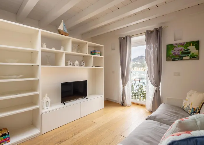 Дом отдыха La Finestra Sul Mare - Cozy Modern Bright With Amazing View
